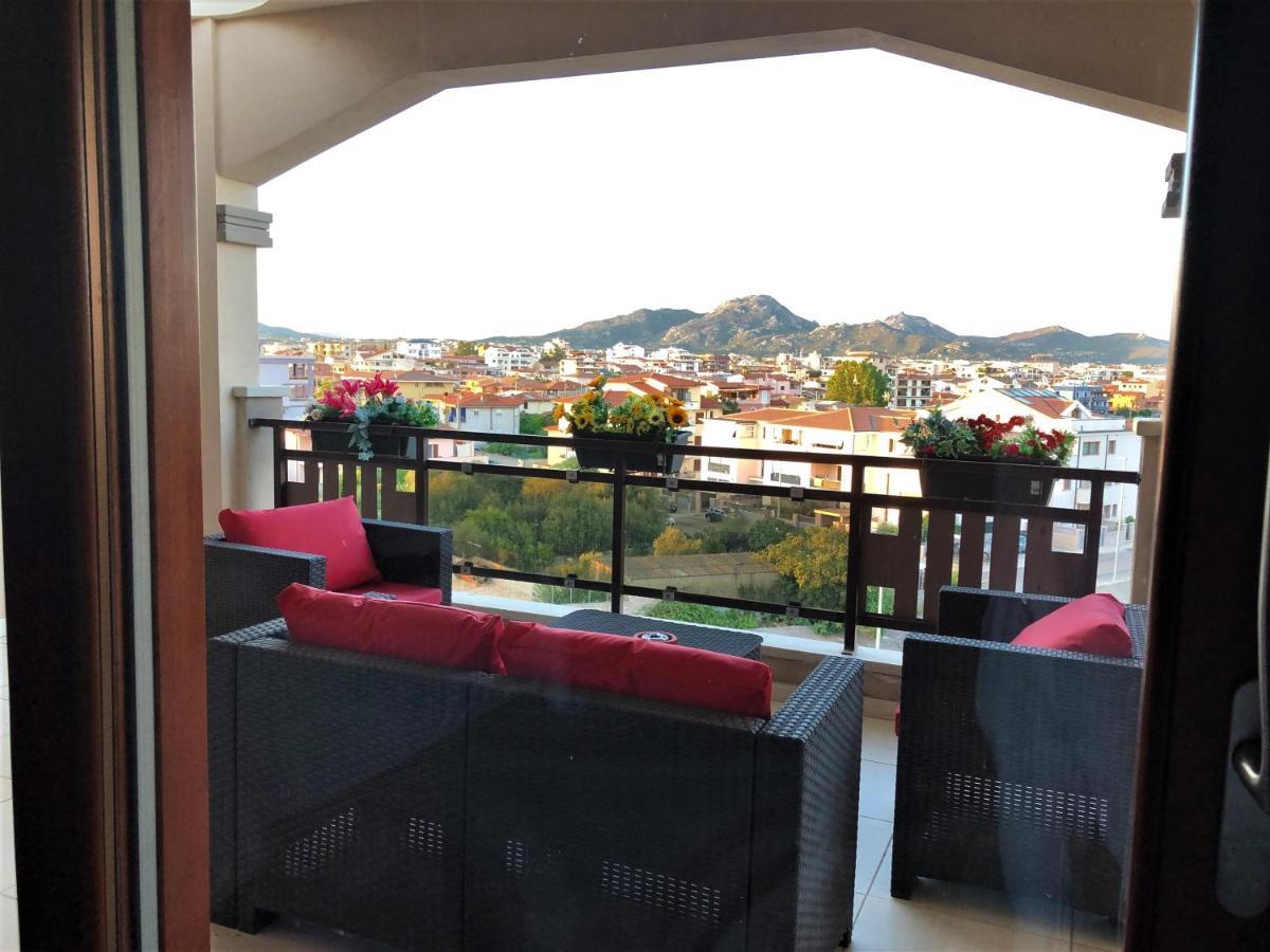 La Piazzetta Guest House Olbia Exteriör bild