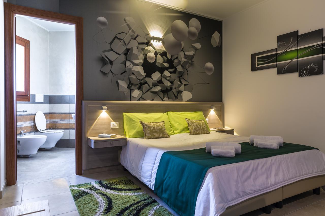 La Piazzetta Guest House Olbia Exteriör bild